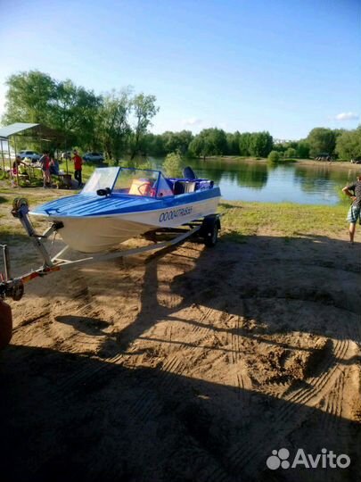 Моторная лодка казанка 5м