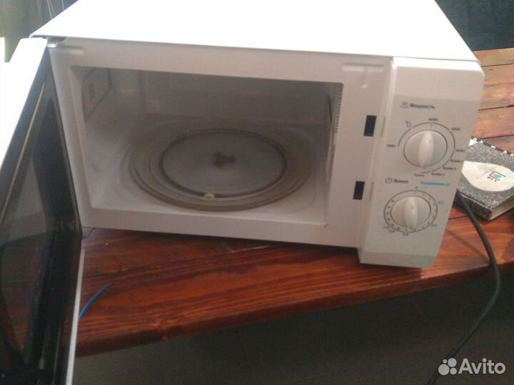 Микроволновая печь Midea