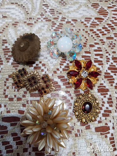 Винтажная брошь Чехия