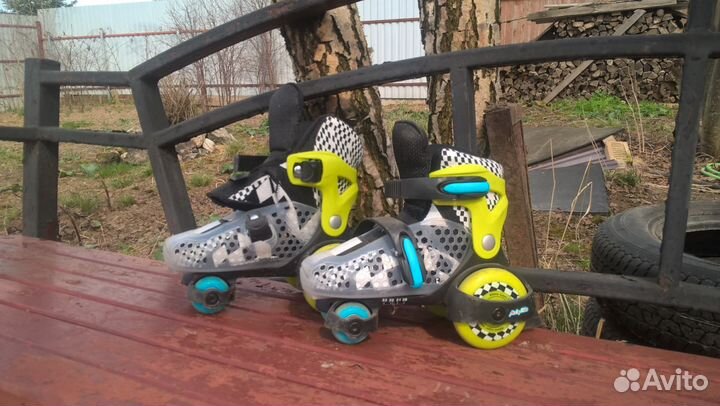 Отдам ролики детские 30-33 размер