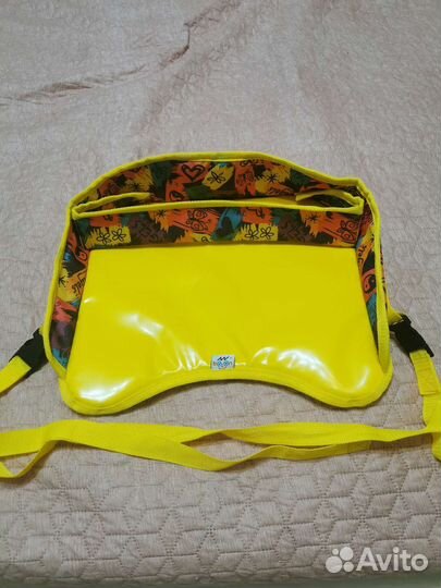 Столик для детского автокресла