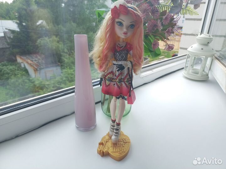 Кукла Ever After High Apple White