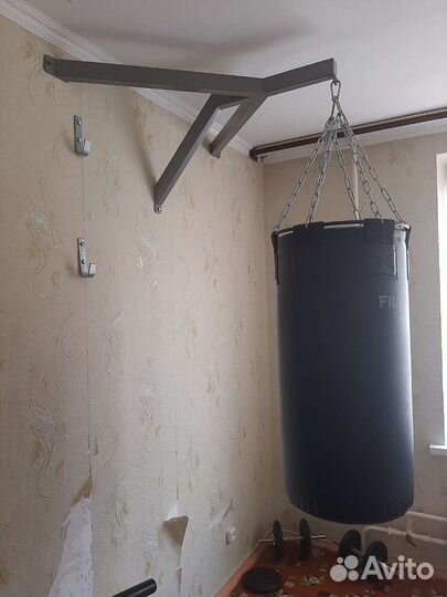 Груша с кранштейнам