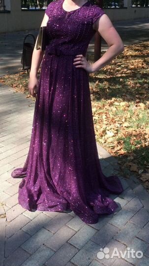 Вечернее платье