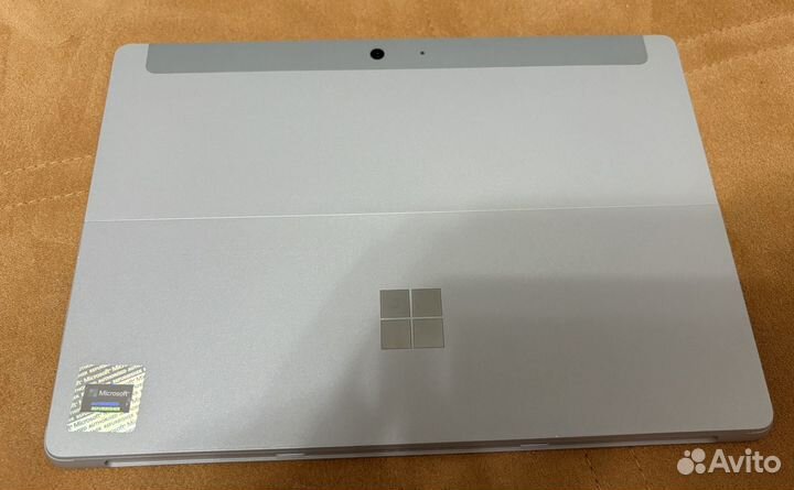 Surface GO 256 Gb