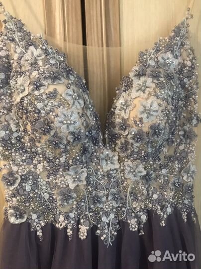 Вечернее платье