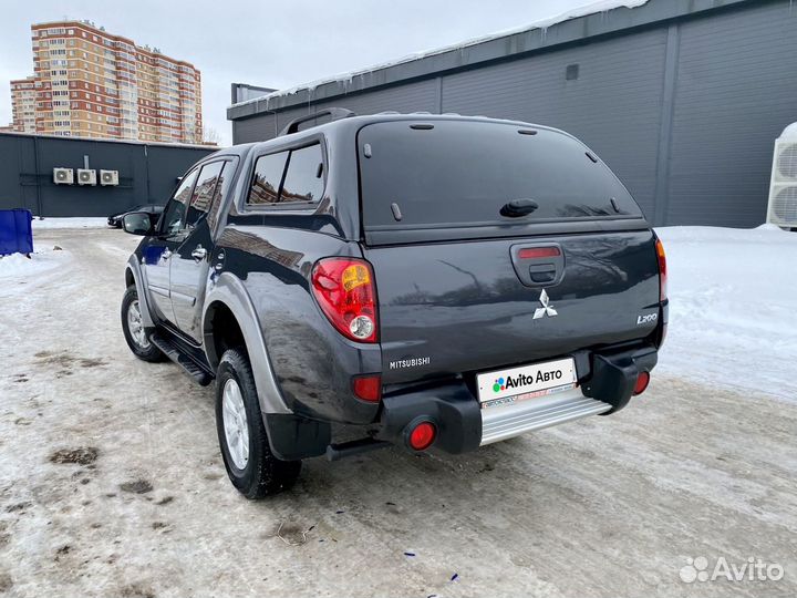 Mitsubishi L200 2.5 МТ, 2011, 300 000 км