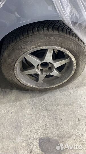 Комплект дисков с резиной