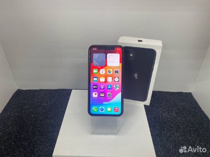 iPhone 11, 64 ГБ