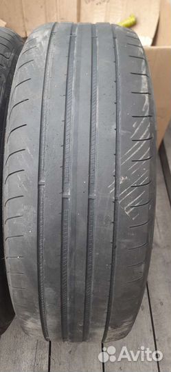 Goodyear Eagle F1 Asymmetric 225/60 R18