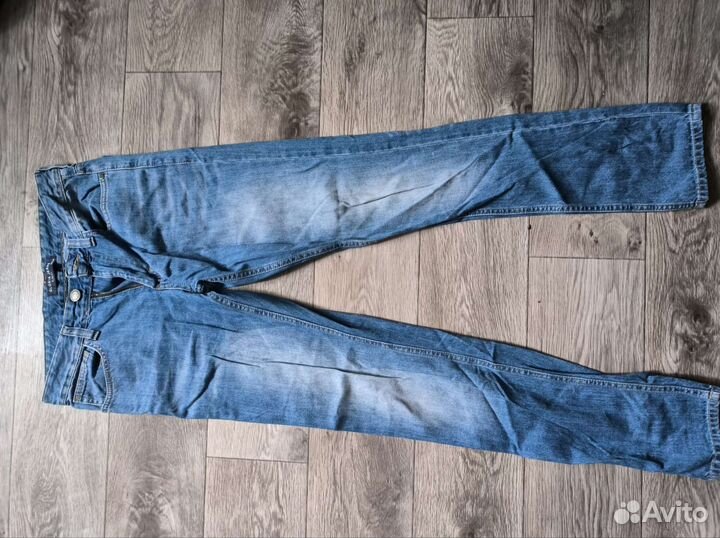 Джинсы