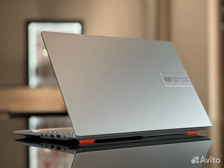 Ноутбук Asus/oled/R5-7/DDR5-16Gb/SSD-512Gb