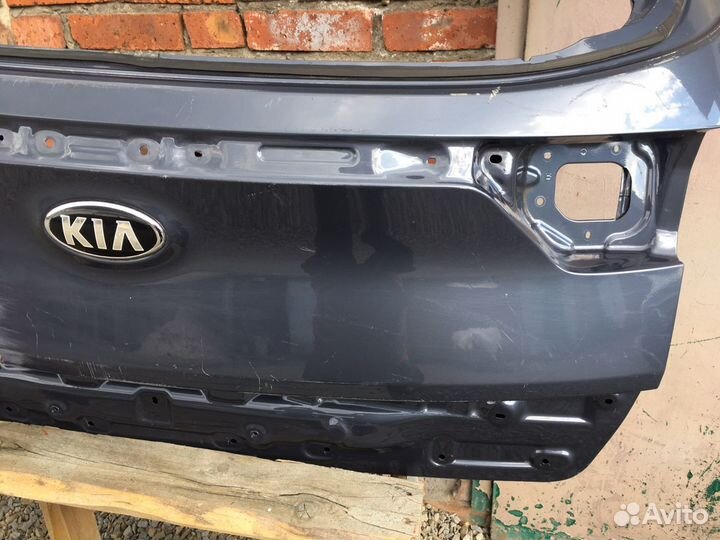 Крышка багажника кия спортаж 4