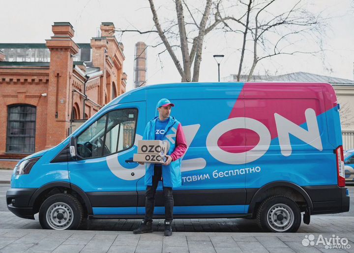 Водитель на Ford Transit в Ozon