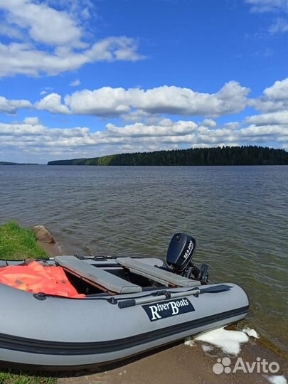 Лодка с мотором