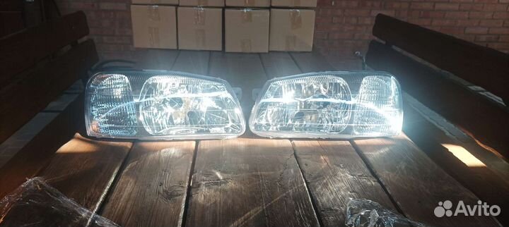 Фара Hyundai Accent c 2000 года