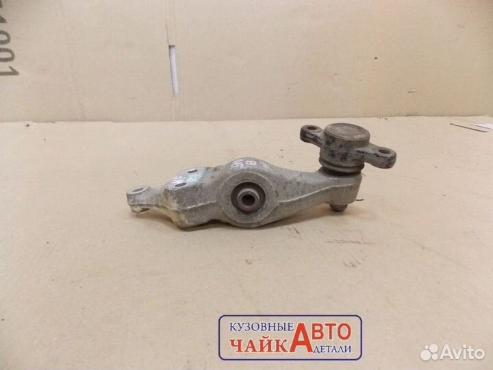 Рычаг подвески передний правый Hyundai Sonata 5 NF