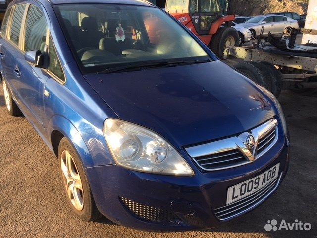 Разбор на запчасти Opel Zafira B
