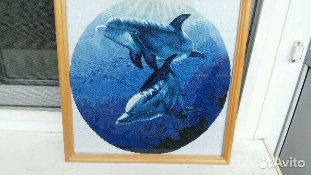 Продам картину, вышитую крестиком