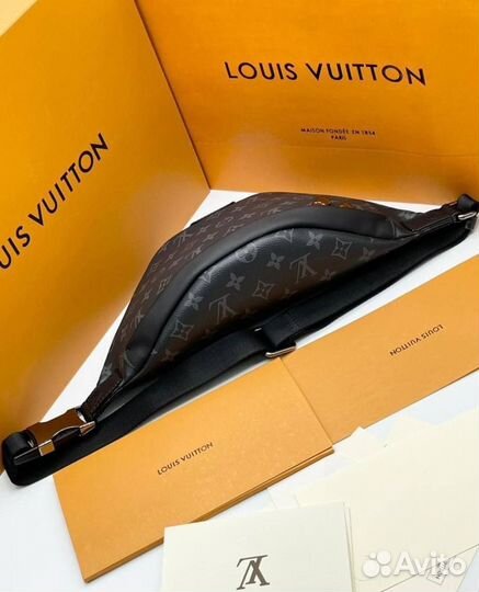 Поясная сумка Louis Vuitton Discovery