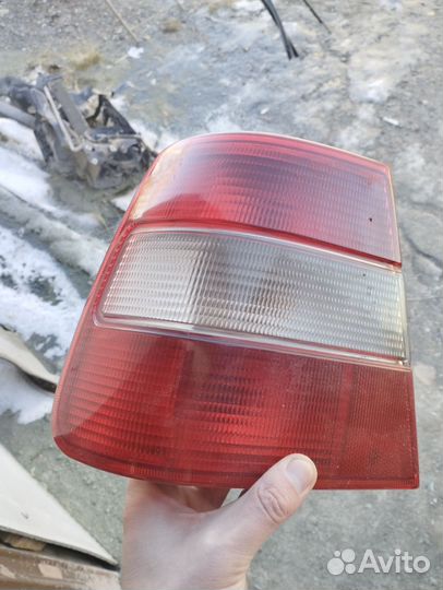 Фонарь задний левый наружный volvo вольво 960
