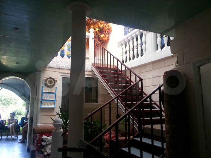 Комната 16 м² в 7-к., 2/2 эт.