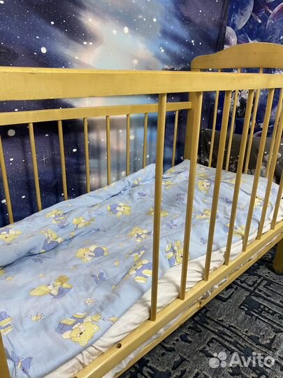 Детская кроватка