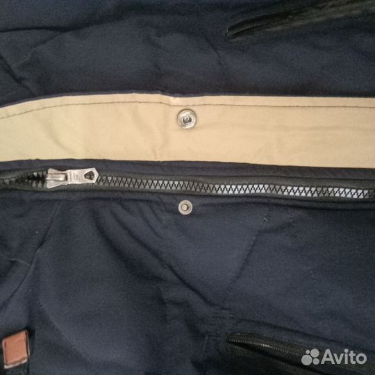 Мужская зимняя куртка с капюшоном