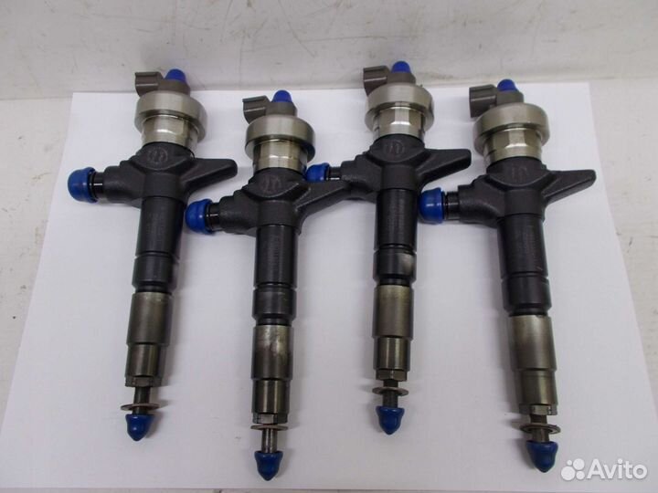 Форсунка топливная Hitachi ZX130-3-AMS