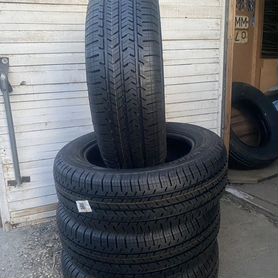 Michelin Agilis 215/60 R17C 104H