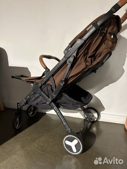 Прогулочная коляска yoya