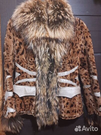 Шуба норковая с отделкой енотом, р.48- 50