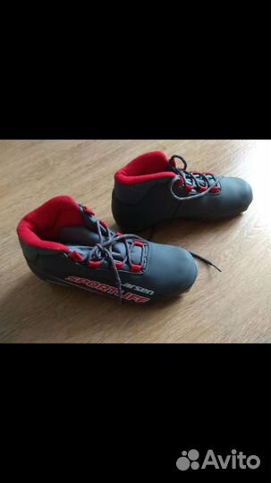 Лыжные ботинки