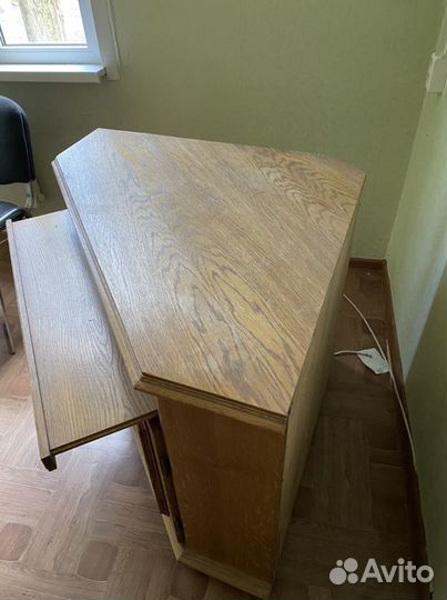 Тумба угловая под телевизор