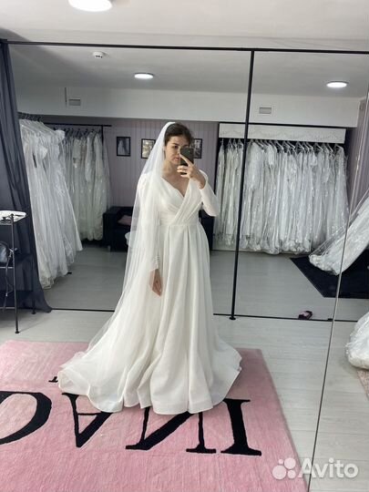 Свадебное платье 44 46 с рукавами