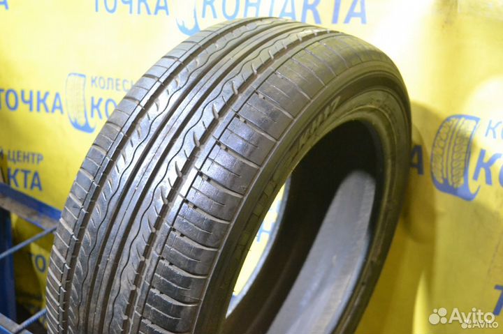 Kumho Solus KH17 215/50 R17