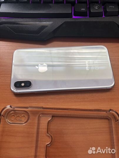 iPhone X, 64 ГБ