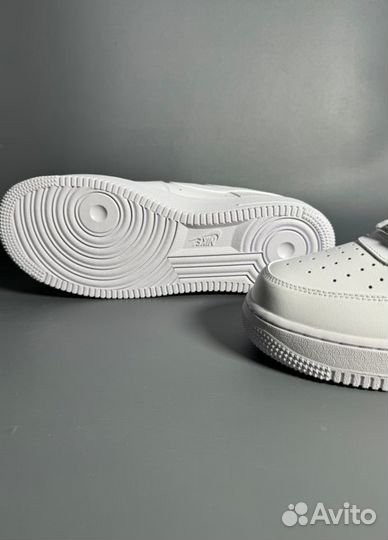 Кроссовки Nike AIR force 1 белые