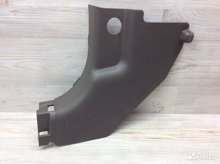 Накладка на порог внутренняя передняя левая Kia