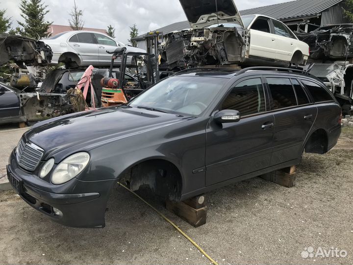Зеркало левое на Mercedes E W211