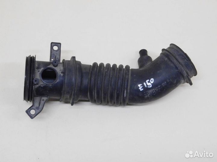 Патрубок воздушного фильтра Toyota Corolla E150 20