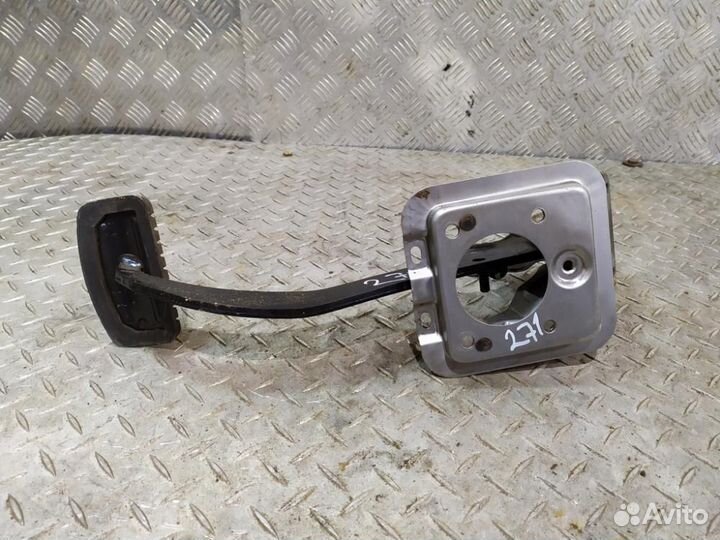 Педаль тормоза Mitsubishi Lancer 9