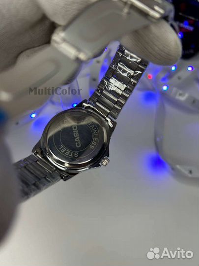 Часы Casio черный циферблат Новые