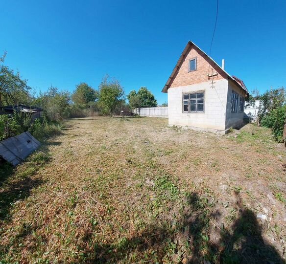 Дача 20 м² на участке 6 сот.