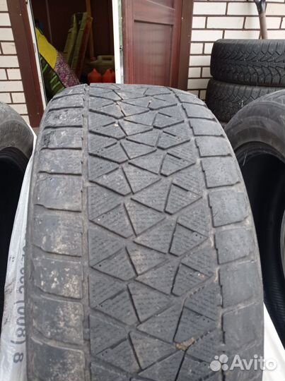 Bridgestone Blizzak DM-V2 285/50 R20 112T