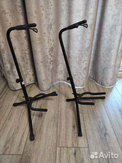 Стойка для гитары