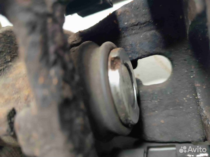 Суппорт задний правый Ford Mondeo