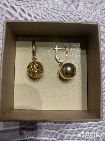 Золотые серьги