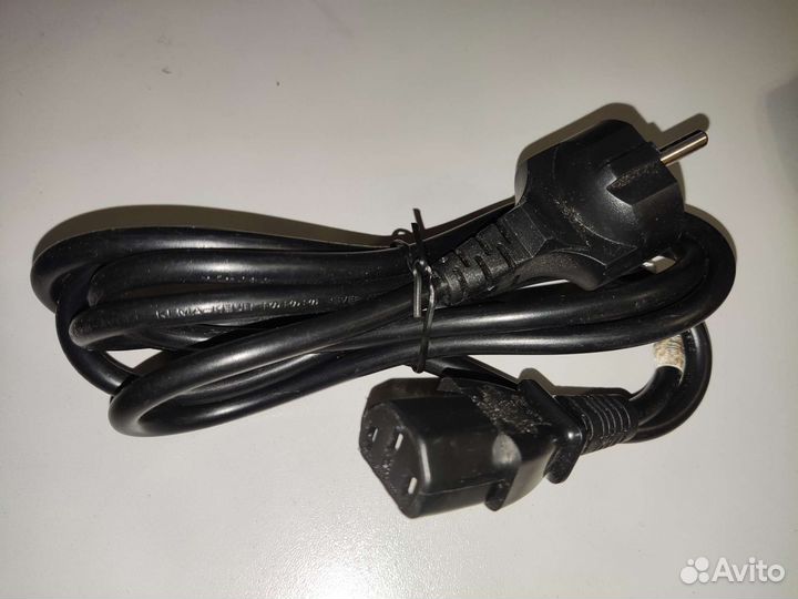 Кабель питания для компьютера