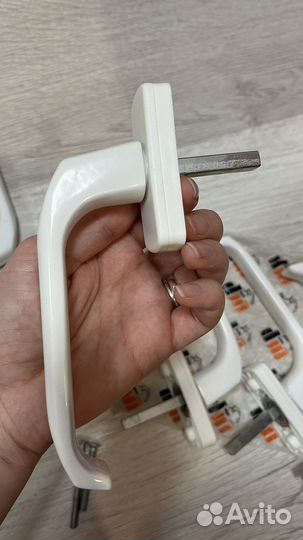 Ручка оконная